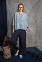 Load image into Gallery viewer, Dve Collection Durga wide leg pants in navy linen.