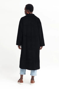 Elk the Label organic cotton corduroy long line jacket trench coat, Koord. In black.