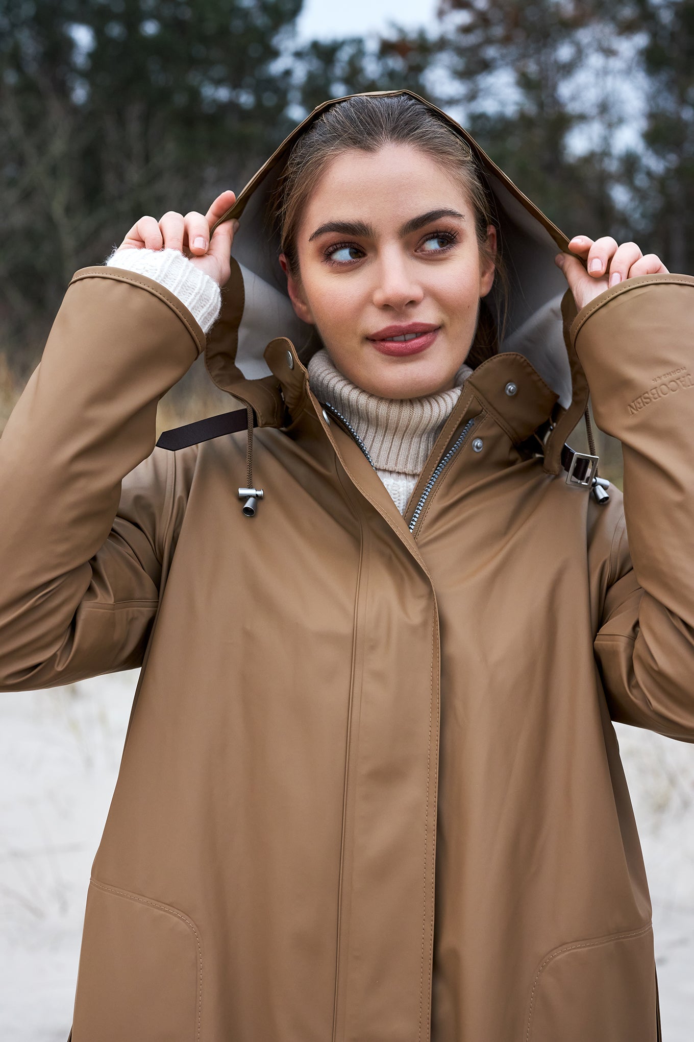 Ilse Jacobsen RAIN71 A-line rain coat with detachable hood, in Otter, camel brown.