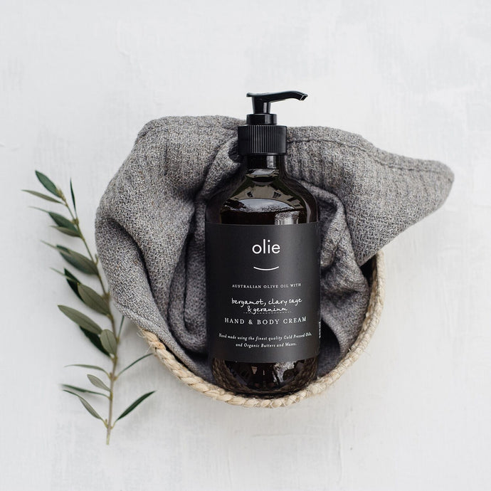 Olieve & Olie bergamot, clary sage and geranium natural and organic hand and body wash.
