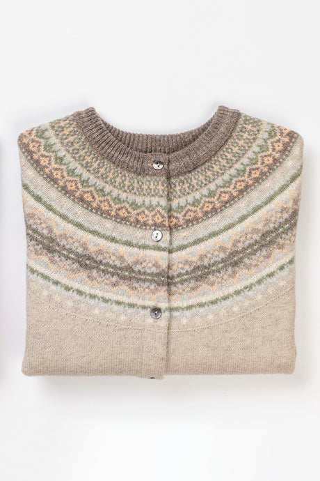 Eribé Alpine cropped cardigan, Scottish fairisle in Edelweiss, oatmeal, soft green and taupe.