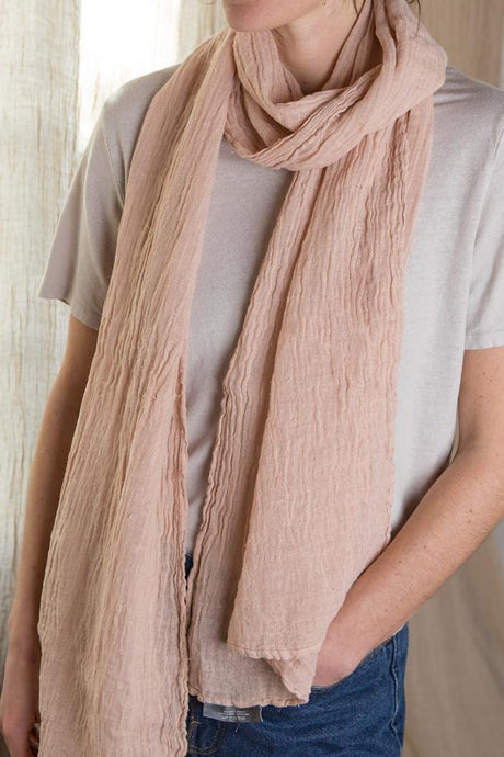 Couleur Chanvre rose boheme pale pink hemp scarf.