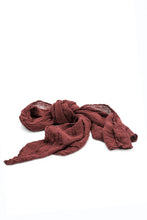 Load image into Gallery viewer, Couleur Chanvre ocre rouge red ochre hemp stole.
