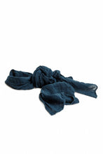 Load image into Gallery viewer, Couleur Chanvre pure hemp made in France carre long scarf in bleu du Japon, indigo navy blue,