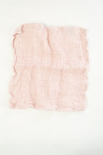 Load image into Gallery viewer, Waffle weave pure linen wash cloth face cloth. In rosa pale pink.