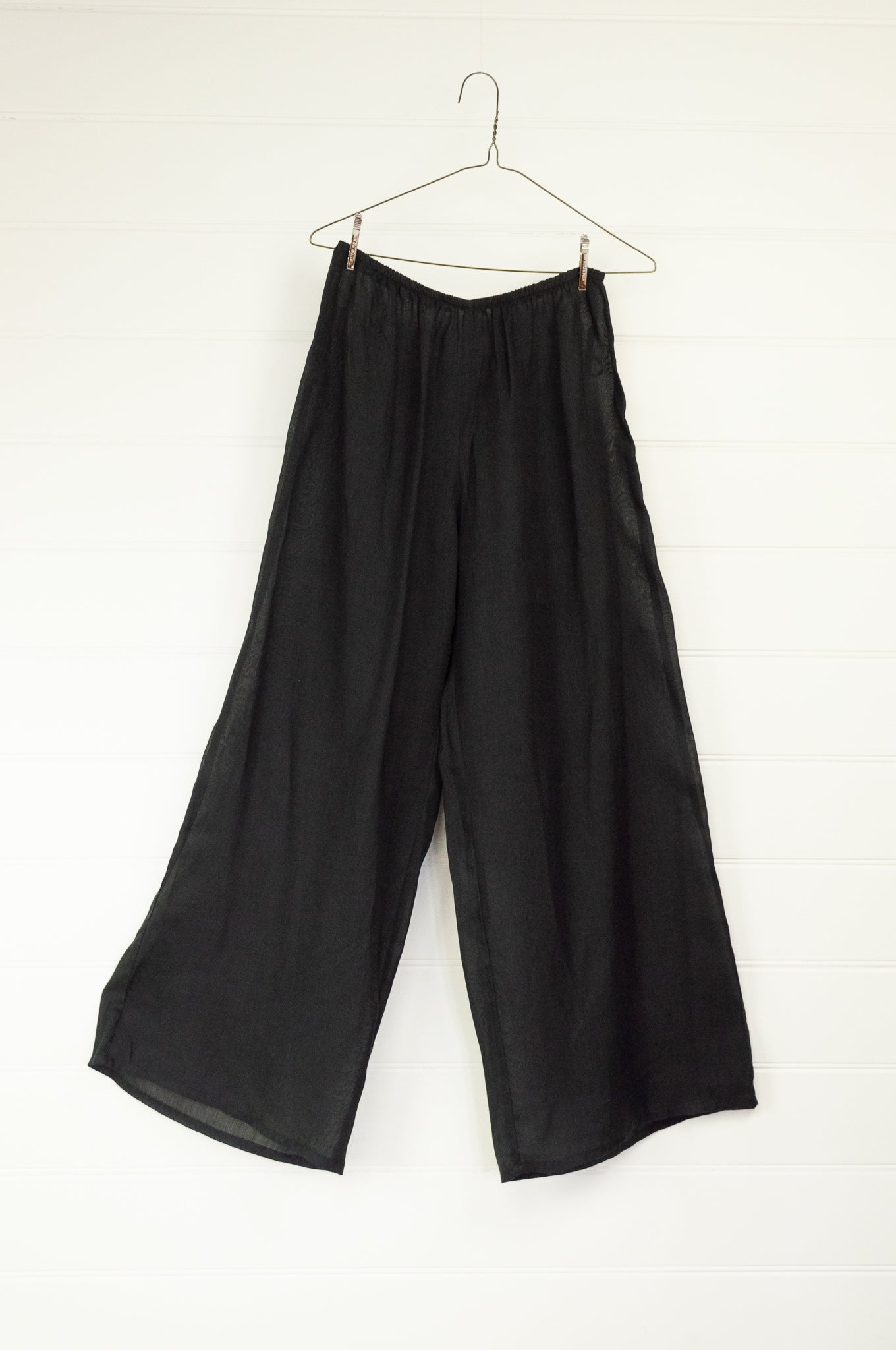 Banana Blue petticoat wide leg linen voile pants in black.