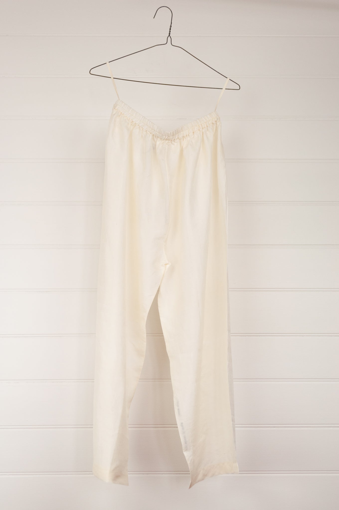 Maku white mulberry silk pyjama pants, elastic waist.