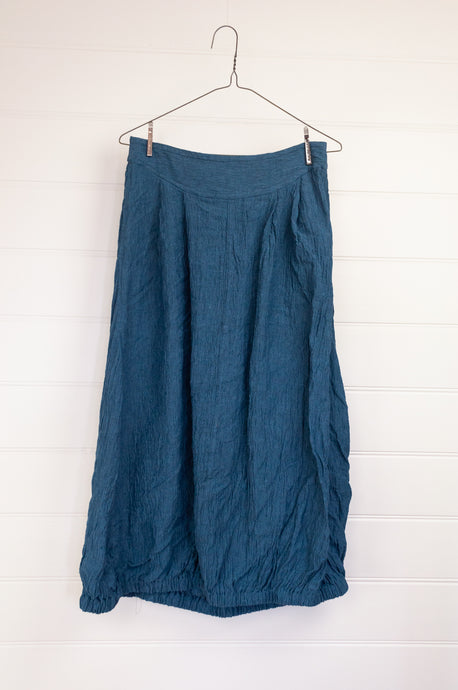 Kimberley Tonkin the Label made in Sydney Lucy elastic hem skirt in Atlantic mid blue crinkle linen.