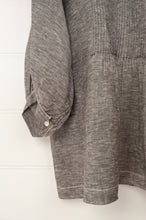 Load image into Gallery viewer, Dve Collection pintucked one size Anisha top in charcoal linen.