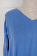 Load image into Gallery viewer, One size V-neck slouchy cashmere cotton summer sweater in sky blue.