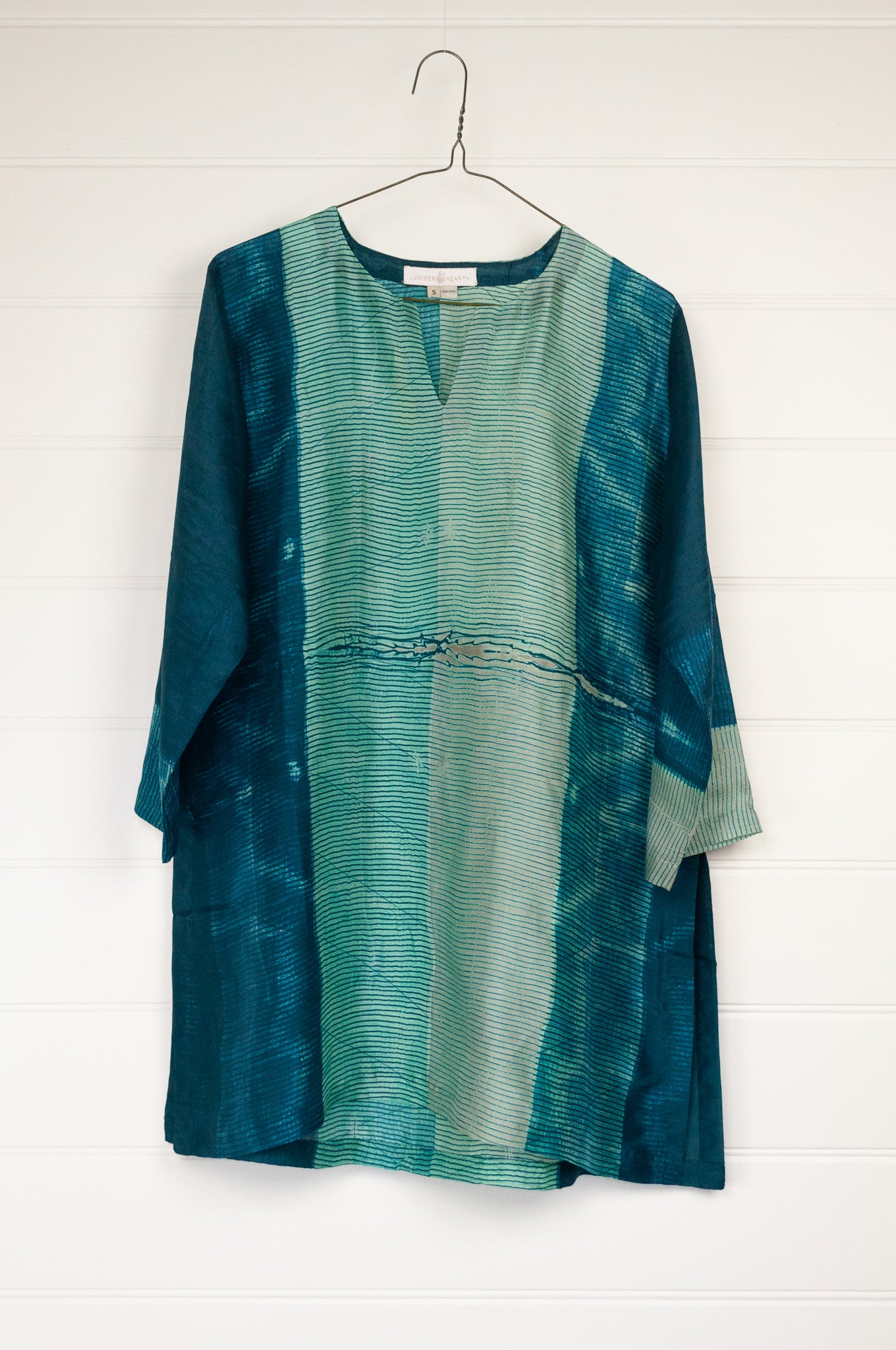 Juniper Hearth silk shibori kurta in emerald green and turquoise.