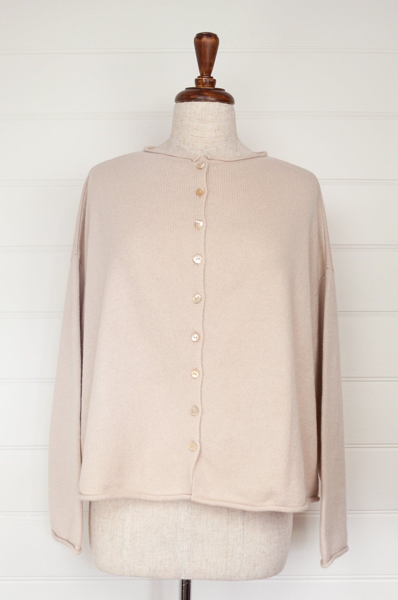 Classic V cashmere sweater - ecru