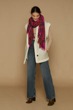 Load image into Gallery viewer, Inoui Editions pure wool scarf Claude plaid in shades of pink.