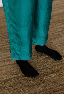 Mason and Mill mulberry silk Thelma pants in emerald green.