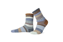 Load image into Gallery viewer, Solmate socks Foxtail, light blue, brown, grey and white.
