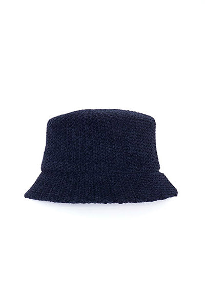 PCNQ Kate hat, winter bucket hat, knitted in black.