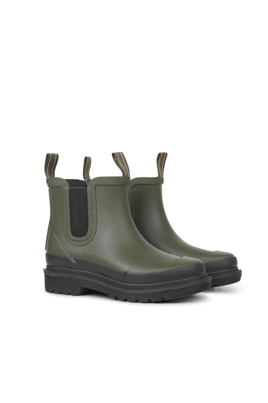 Ilse Jacobsen RUB3 rubber Chelseas rain boots in black.