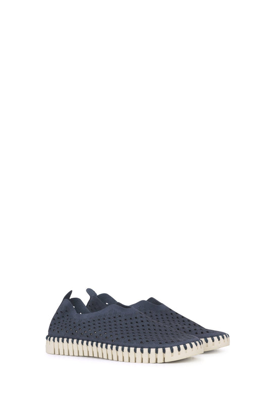 Ilse Jacobsen Tulip shoes, recycled microfibre and natural rubber sole, comfortable cool and washable, in Navy.