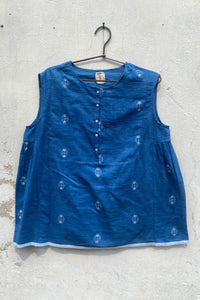 Dve Collection indigo jamdani cotton sleeveless kamakshi blouse.